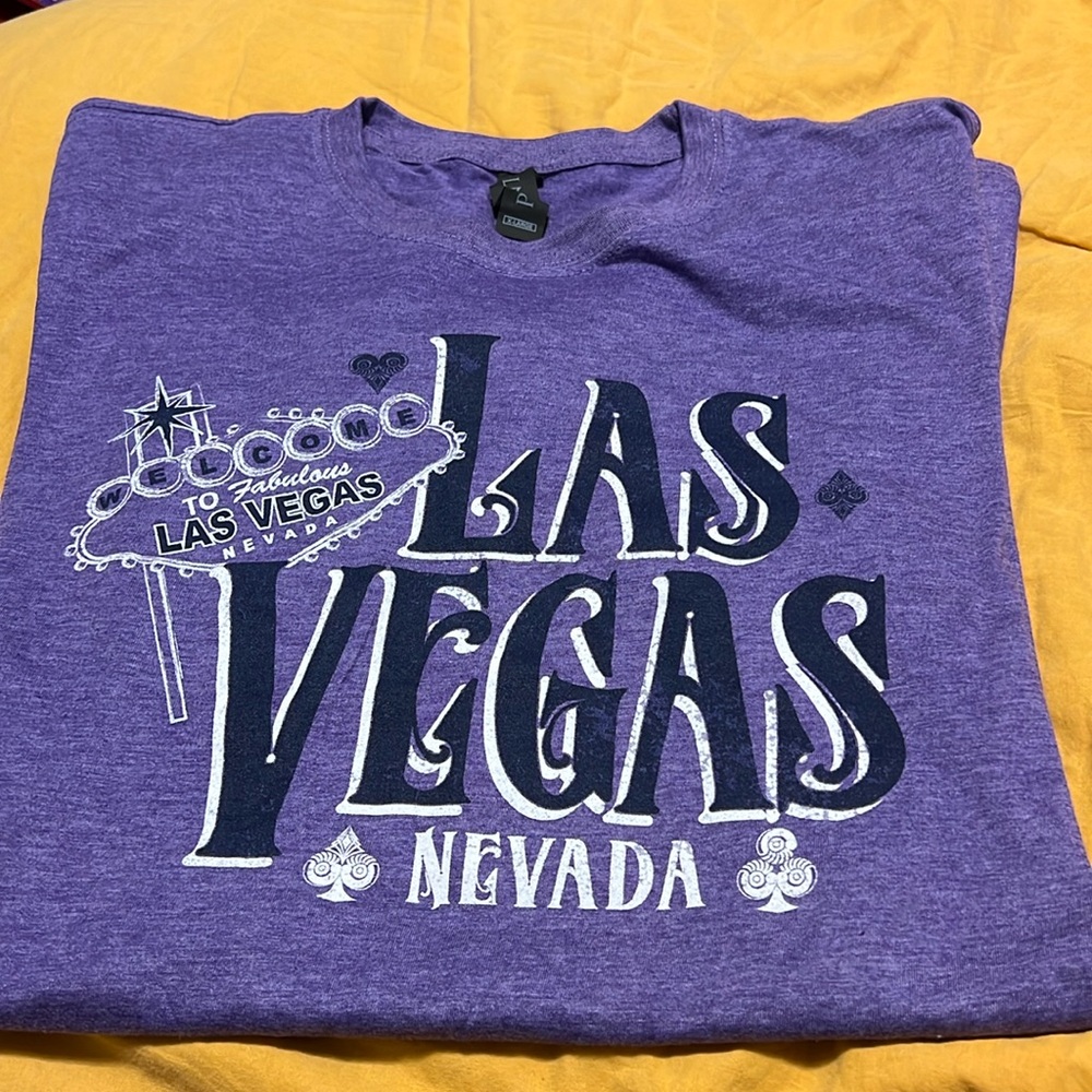 New “Welcome To Fabulous Las Vegas Nevada” Heather Purple Short Sleeve Tee XL